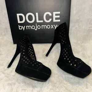 Black Women's Heels NWT